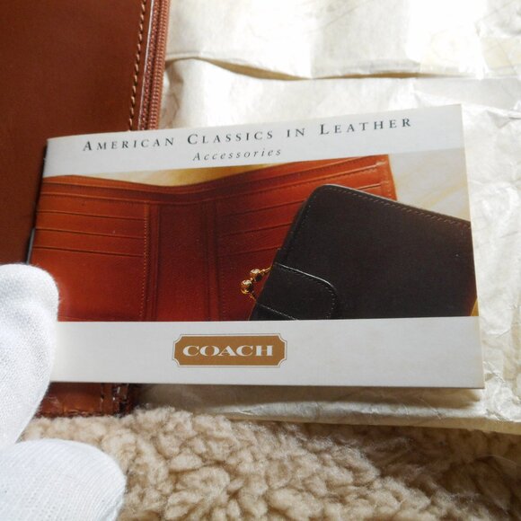 Vintage Coach Leather Organizer Zip NWOB, 1309 in British Tan - Picture 10 of 10
